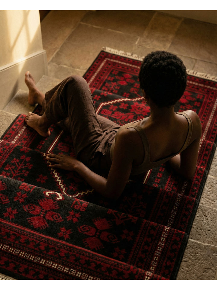 Tapis Uşak TENCEL™ à motif afghan Kabil, fabriqué à la main sur des métiers spéciaux 956 BLEU