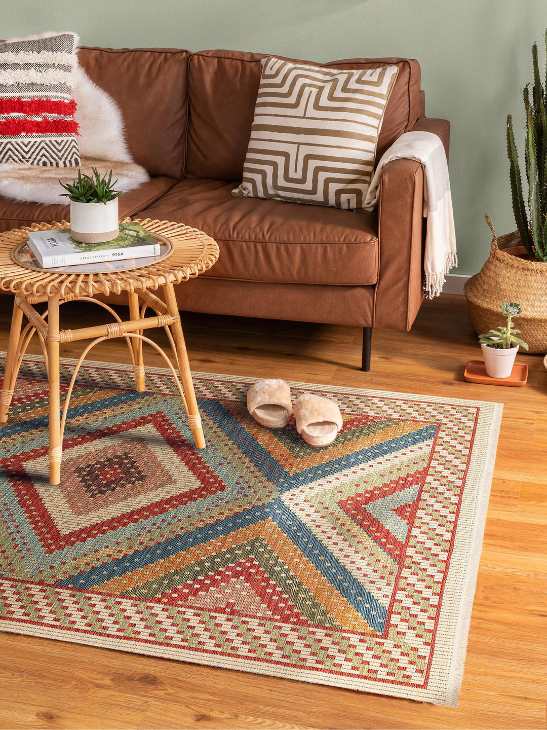 Rota Yıkanabilir, Çift Taraflı Kullanıma Uygun Yumuşak Tuşeli Otantik Kilim 10 RED - Carpetdocia