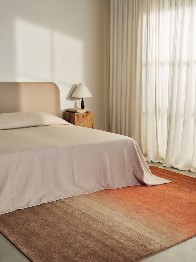 Tapis dégradé fait main en laine 100 % Nouvelle-Zélande pour salon et séjour de la série Donatella MARRON JAM  